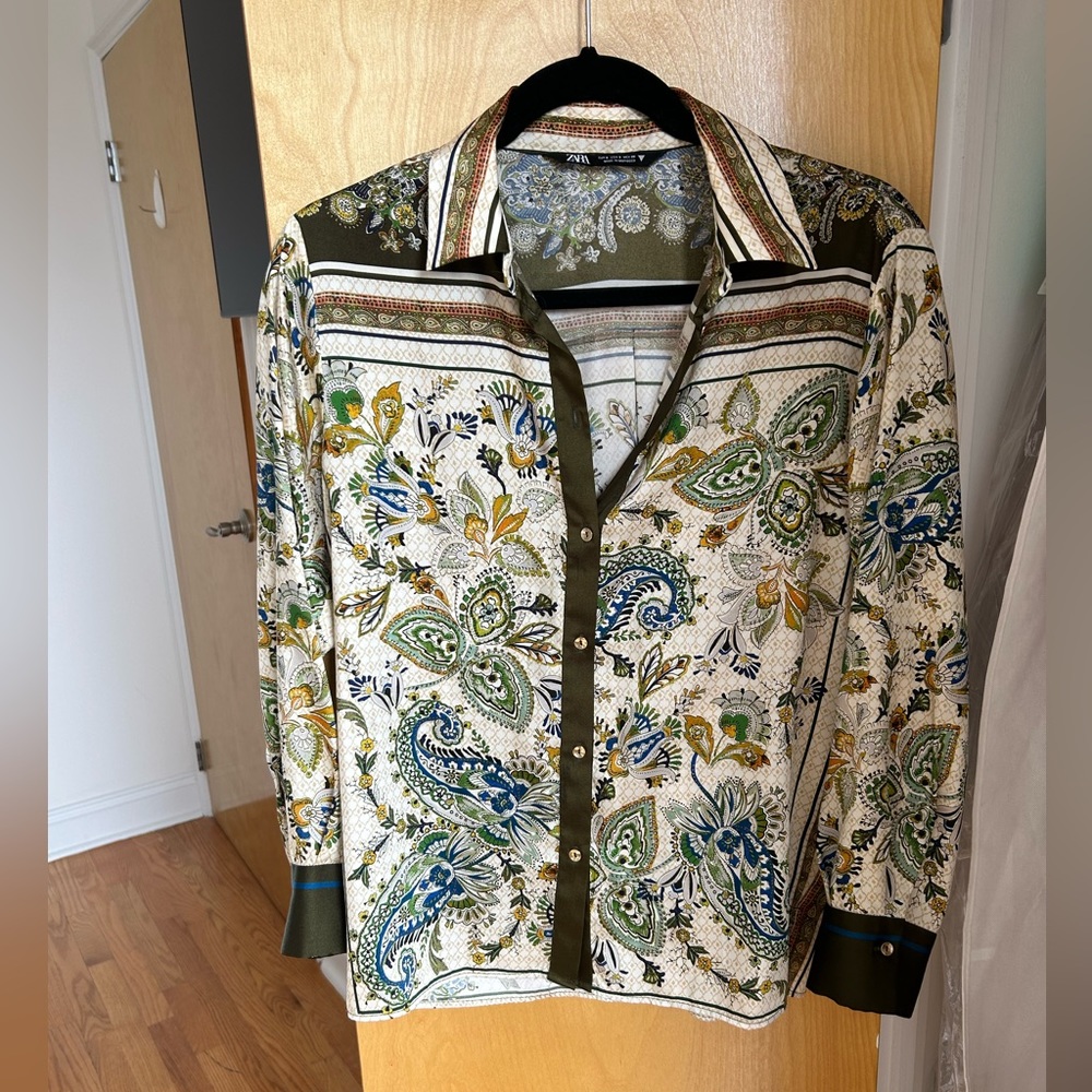 ZARA satin button down shirt. Excellent condition. Size Small